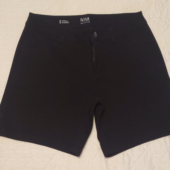 Shorts - Picture 1 of 6